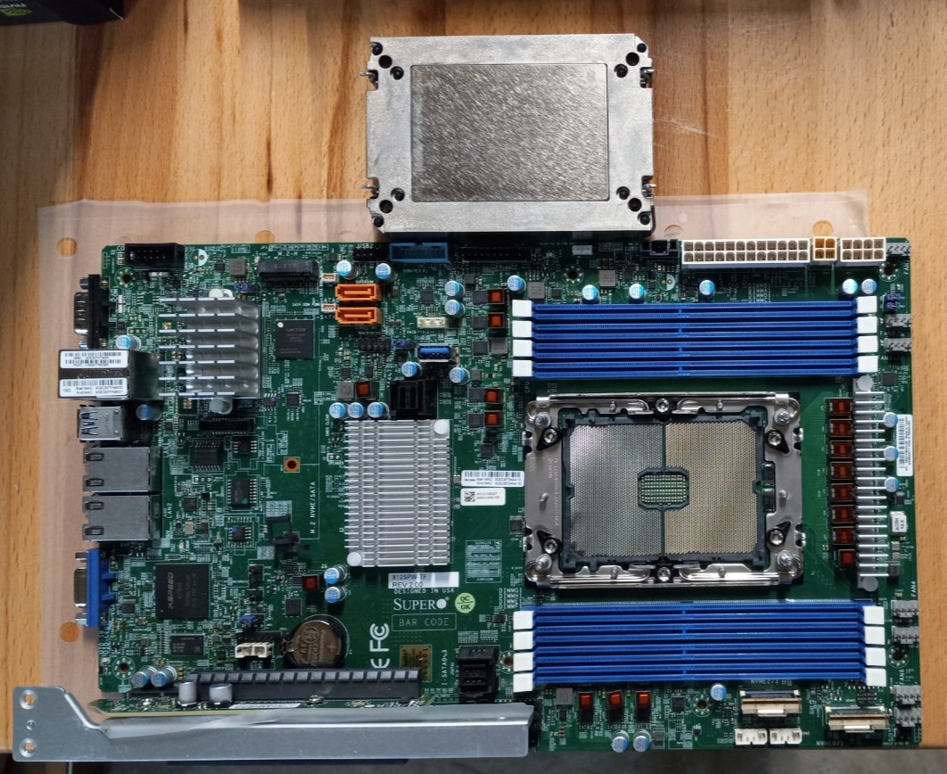 Supermicro X12SPW-TF Intel C621 LGA-4189 w/ 1U HeatSink and PCIe Riser
