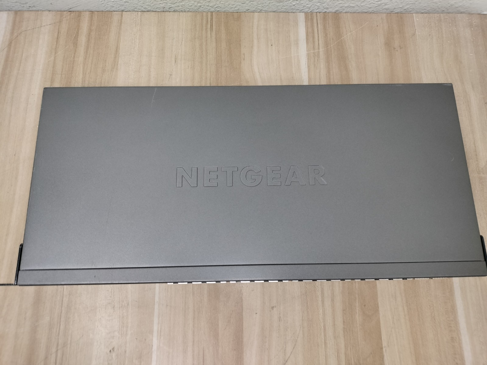 Netgear ProSafe XS716T 16-Port 10-Gigabit Smart Managed Switch w/ Rack Ears
