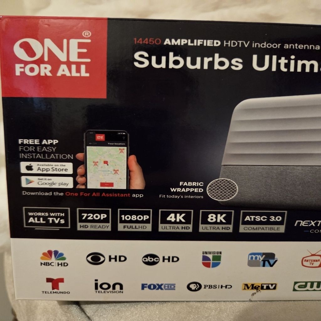 ONE FOR ALL Suburbs Ultimate Amplified HDTV Indoor Antenna Black Red One Size
