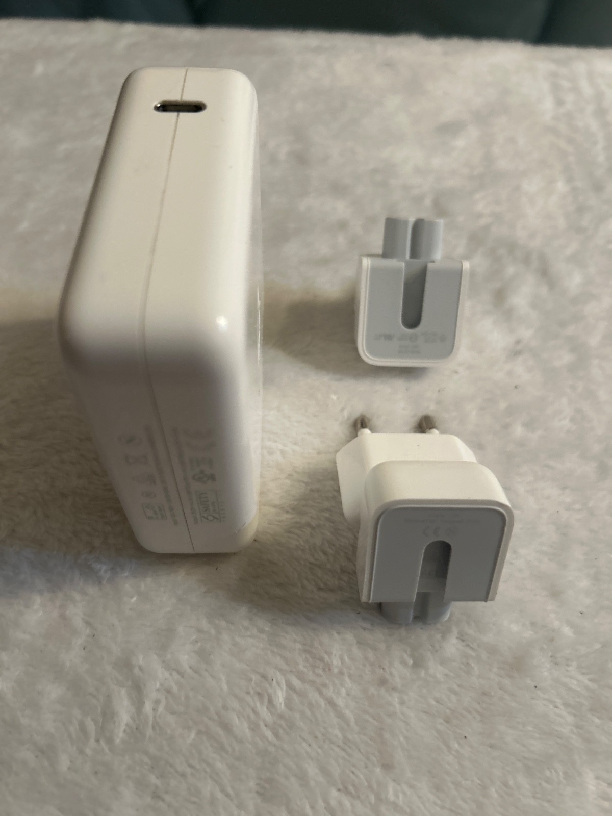 Apple keyboad &Other accessories bundle