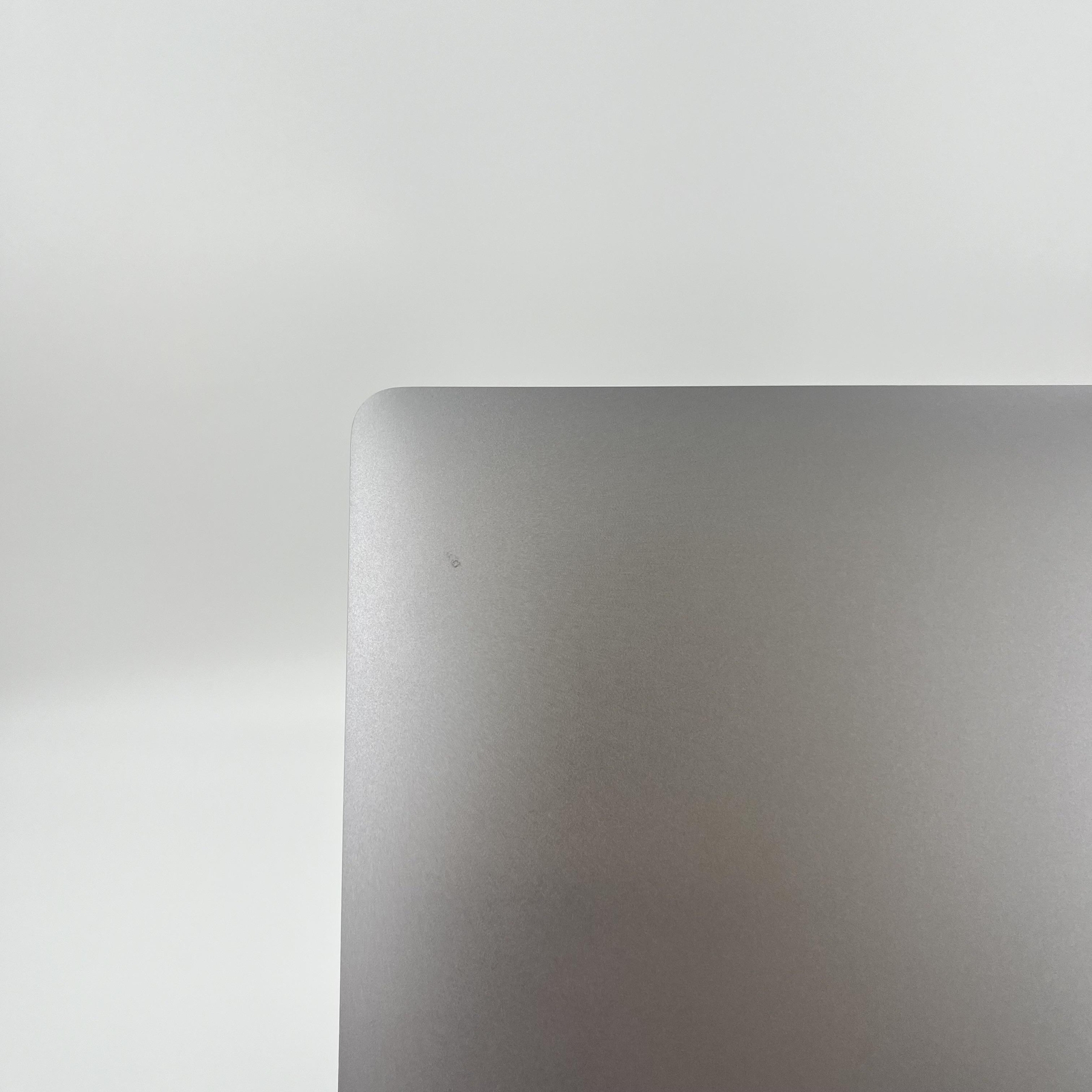 MacBook Pro 16 2019 2.3 GHz i9 16GB 1TB AMD Radeon Pro 5500M 4GB Space Gray