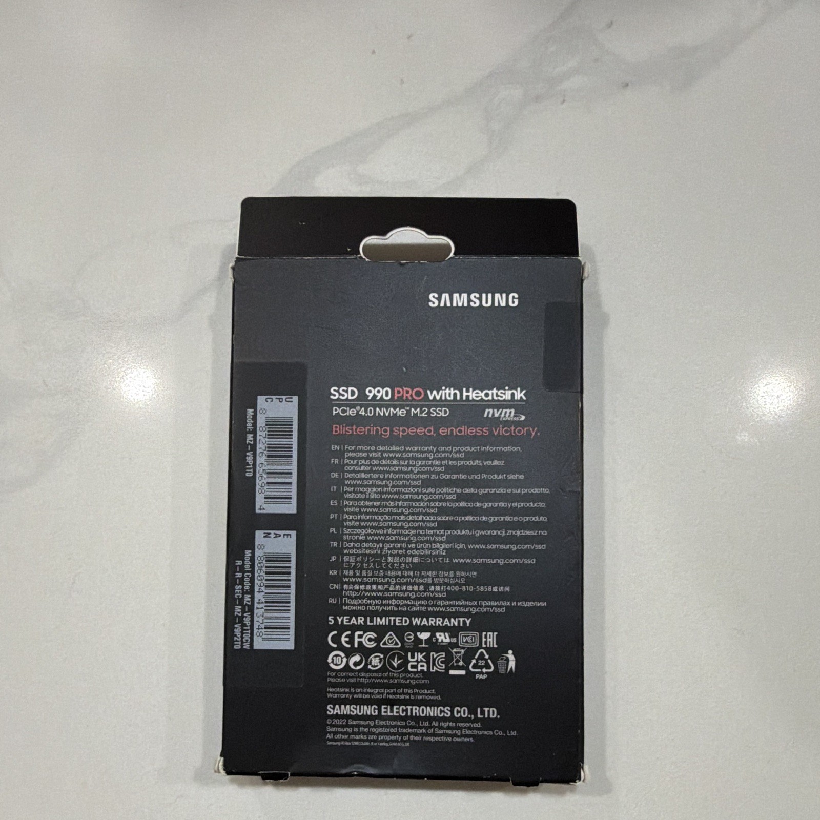 Samsung 990 PRO w/ Heatsink 1TB PCIe 4.0 NVMe M.2 Internal SSD MZ-V9P1T0CW