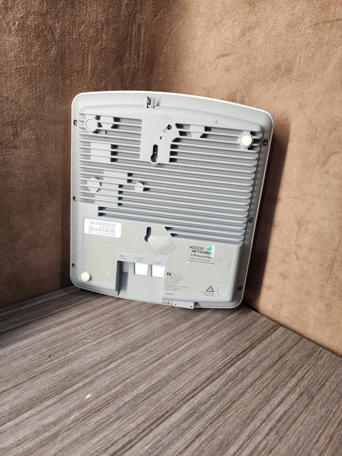 Access Networks A750 (Ruckus R750) Wi-Fi 6 Indoor Access Point – ANU-A750-US00