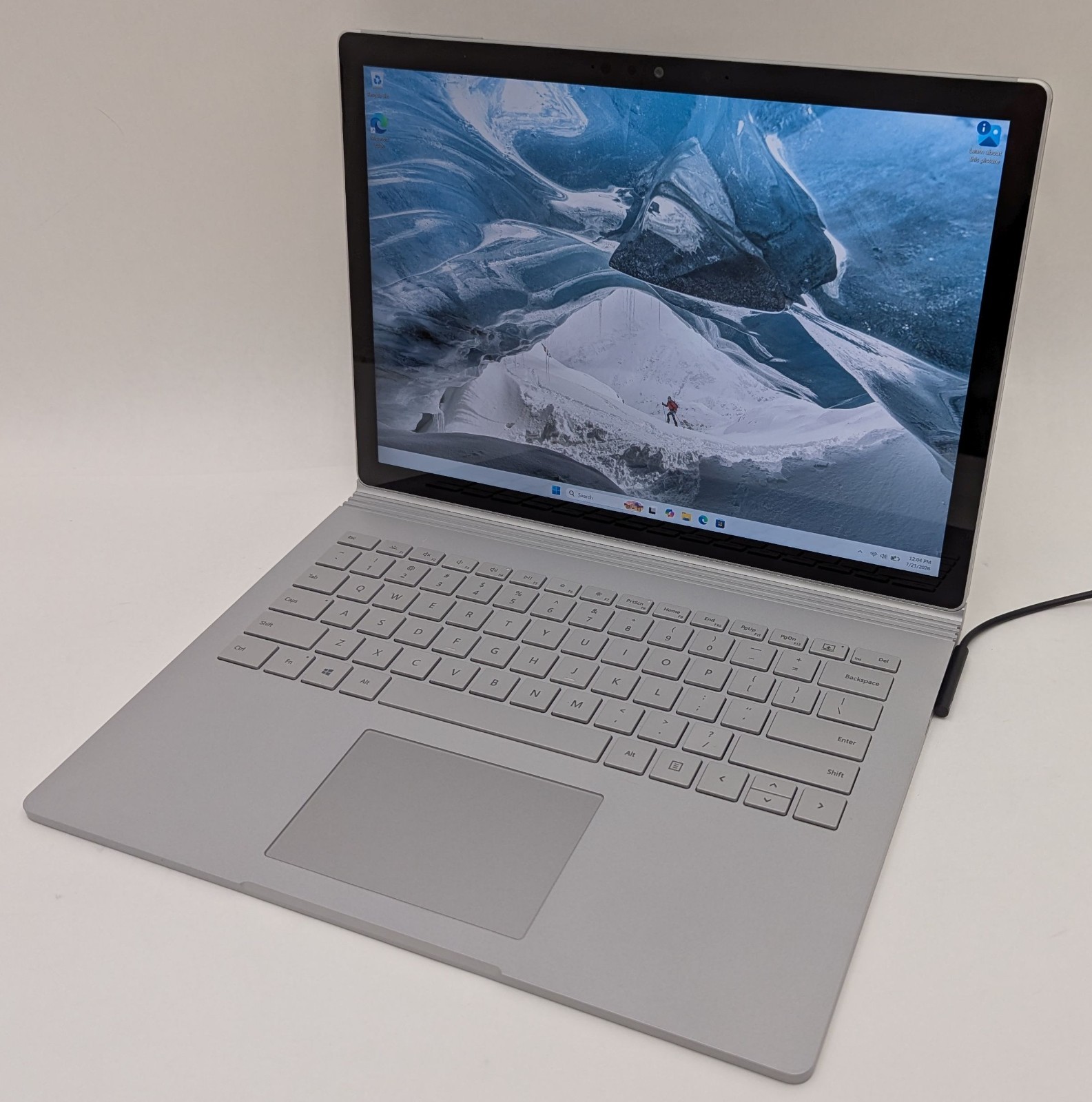 Microsoft Surface Book 3 13.5″ i5-1035G7 1.20GHz 8GB RAM 256GB NVMe Windows 11