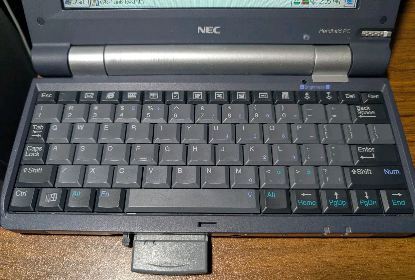 NEC MobilePro 900 Handheld PC , Model: MP900C-A, Rebuilt Battery, Charger