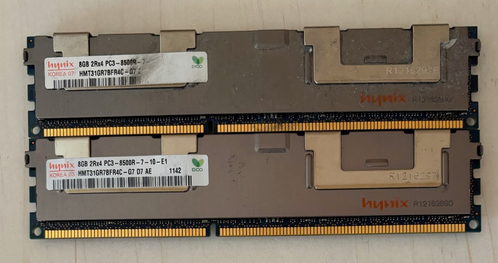 16GB (2x8GB) Hynix 8GB 2Rx4 PC3-8500R DDR3-1066MHz Server RAM HMT31GR7BFR4C-G7