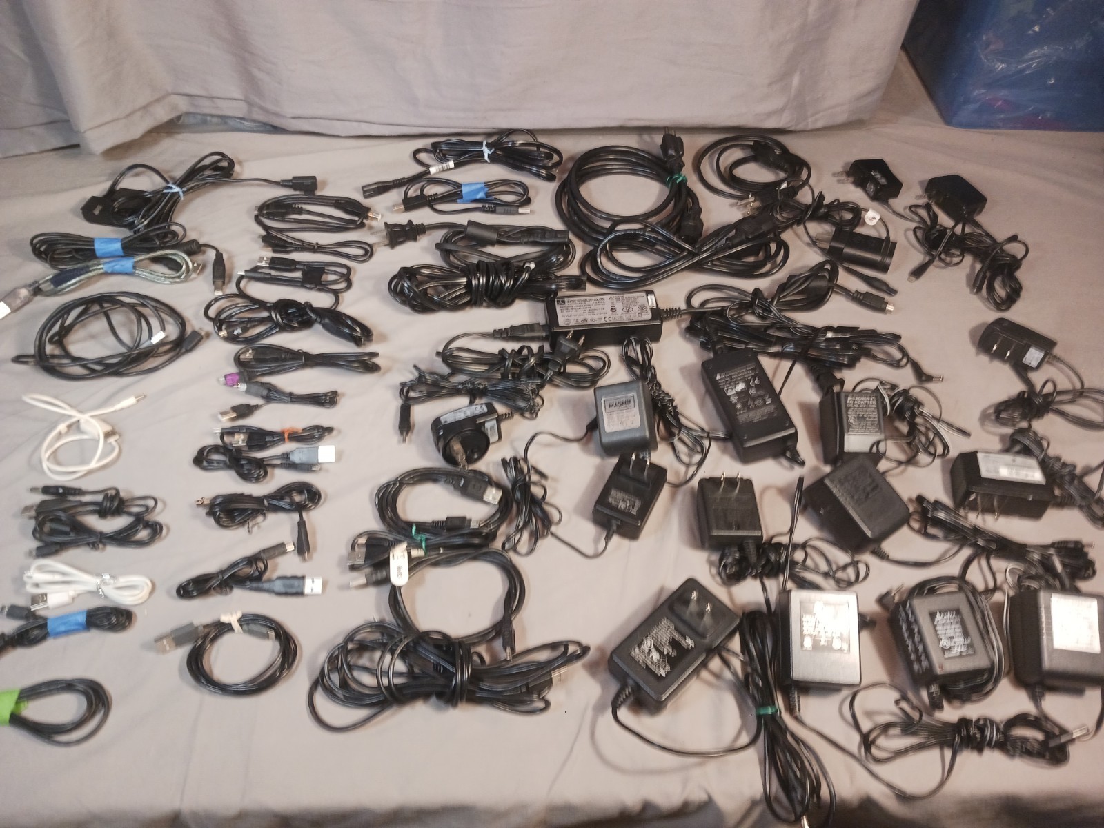 Lot of 42 Mixed Laptop Phone Appliance Computer AC Power Cable Cord USB USED