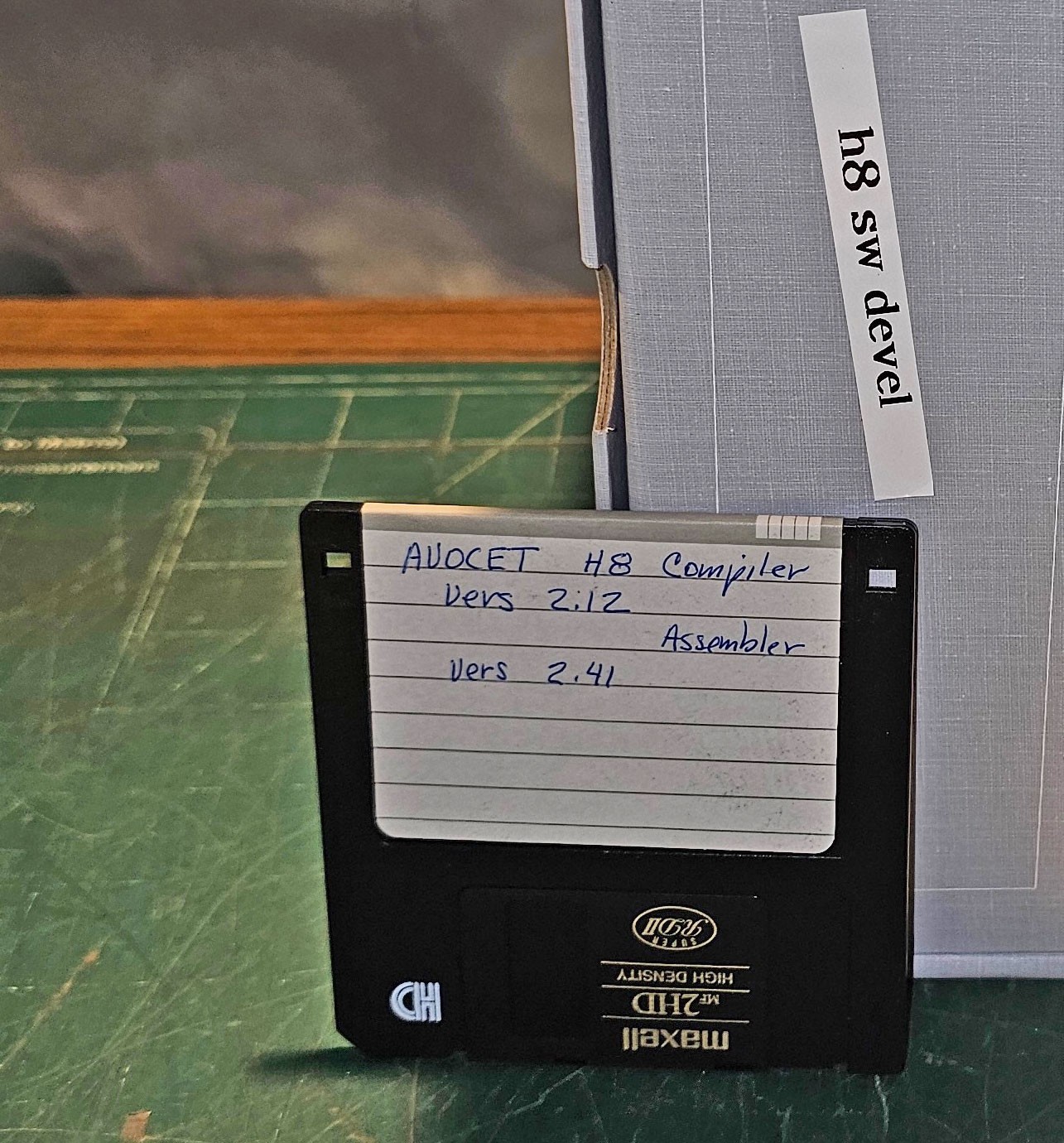1989 AVOCET AVMAC H8/500, Manual, User Copy of Compiler v.2.12, Assembler v.2.41
