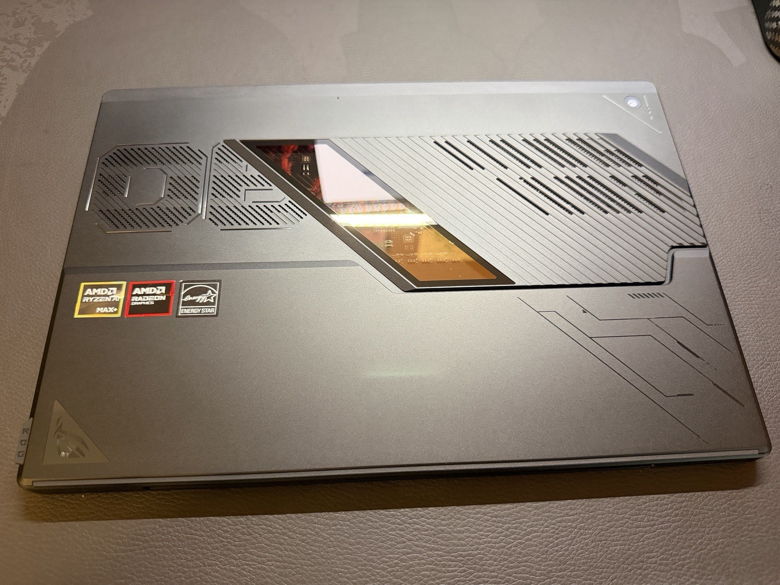 Asus ROG Flow Z13 2025 AMD RYZEN AI MAX+ 395 /64GB Ram /1TB SSD-