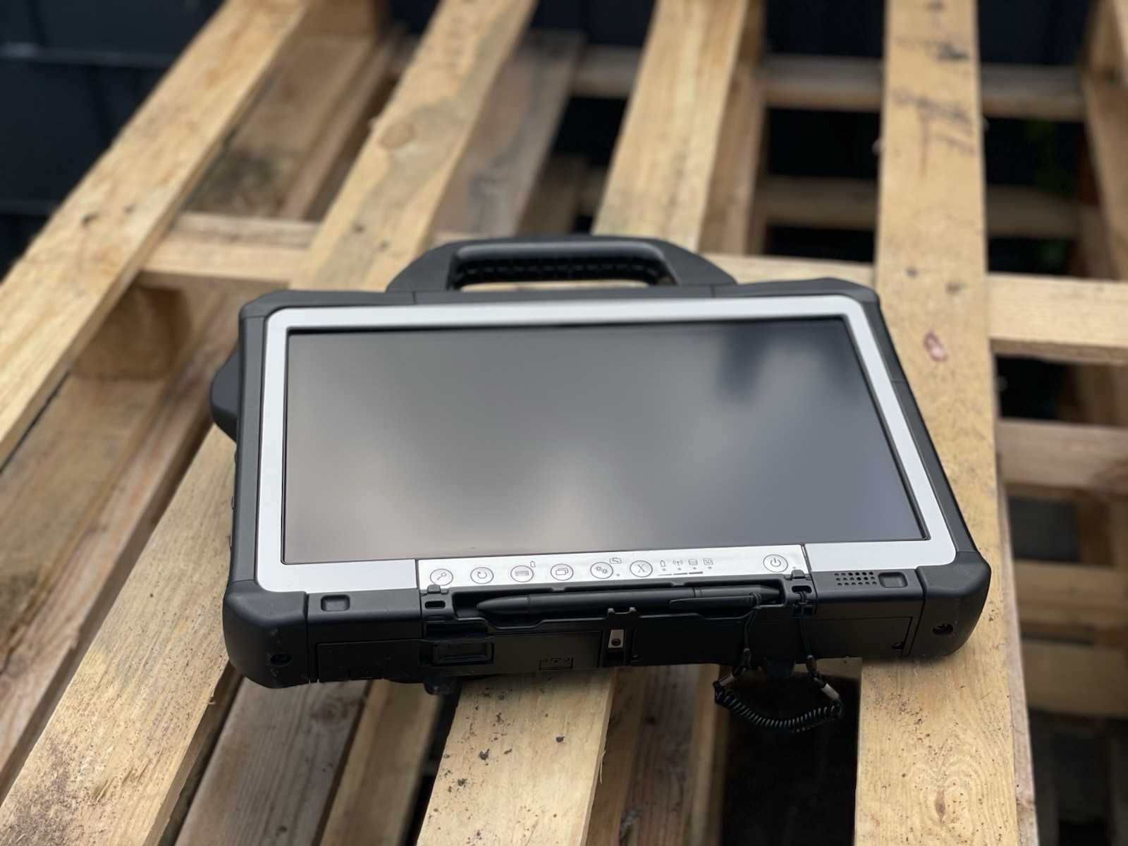 10x Panasonic Toughbook CF-D1 MK3,Touch,i5-6300U,8GB,256GB,Wifi,BT,Win 11,A-STOCK