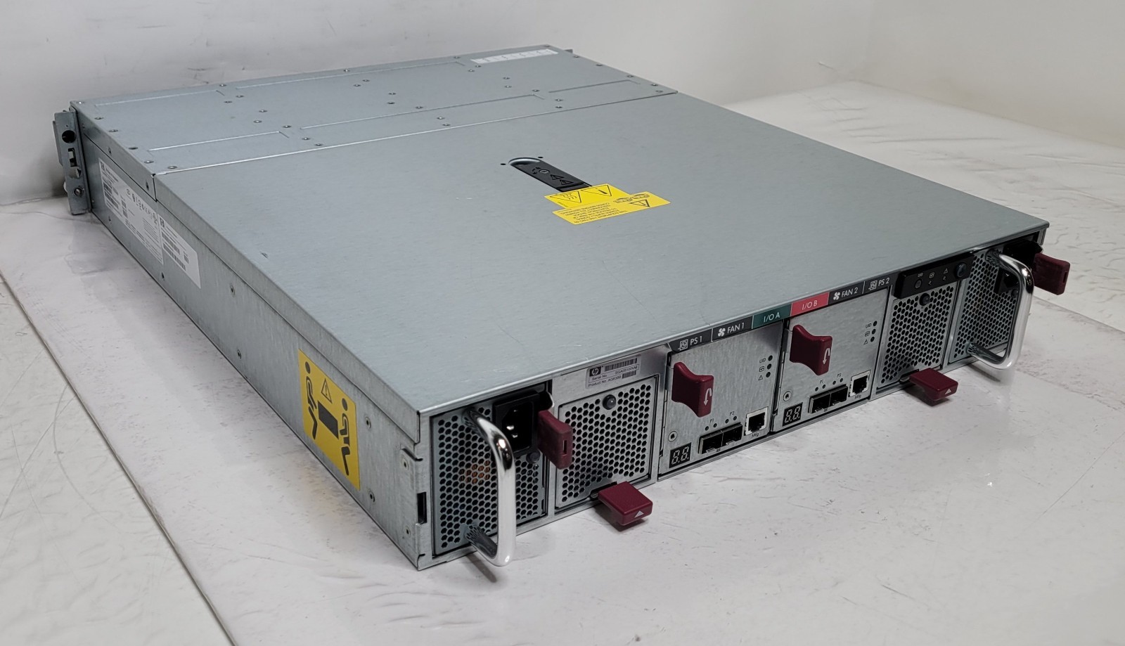 HPE StorageWorks M6412 – 3.5in 12 Drive Bay Storage Array No HDDs – AG638B (a)