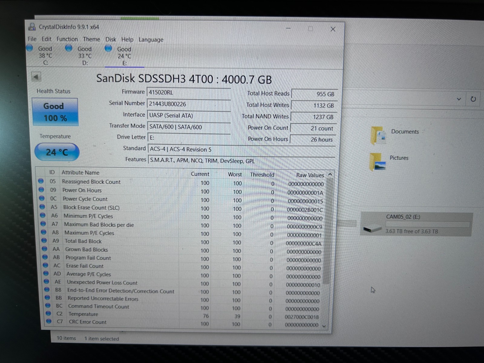 SanDisk Ultra 3D 4TB (100% Health, Less than 30hrs) 2.5″ SATA (SDSSDH34T00G25)