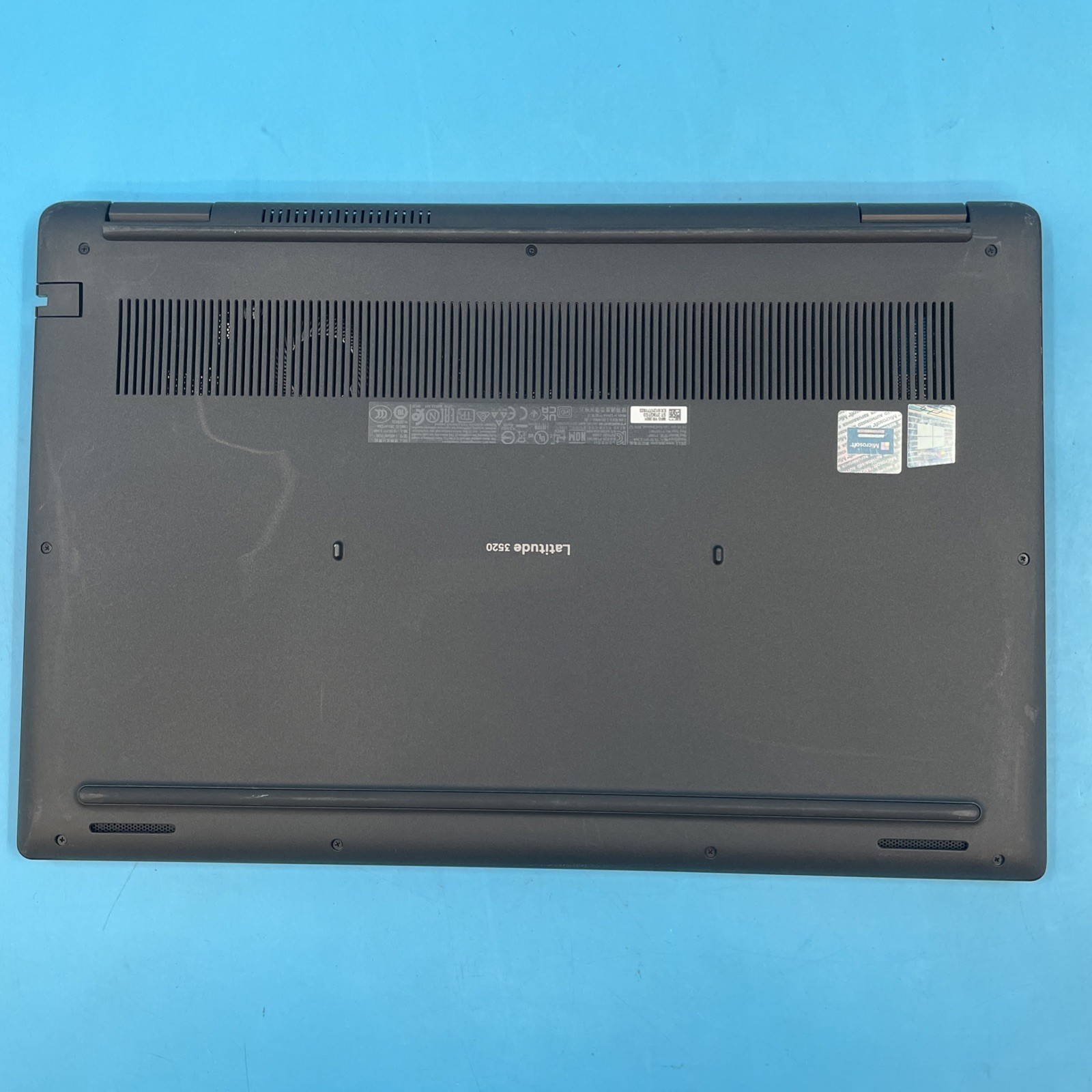 Dell Latitude 3520 | i7-1165G7 | 16GB RAM | NO DRIVE | NO OS | 82% BATT
