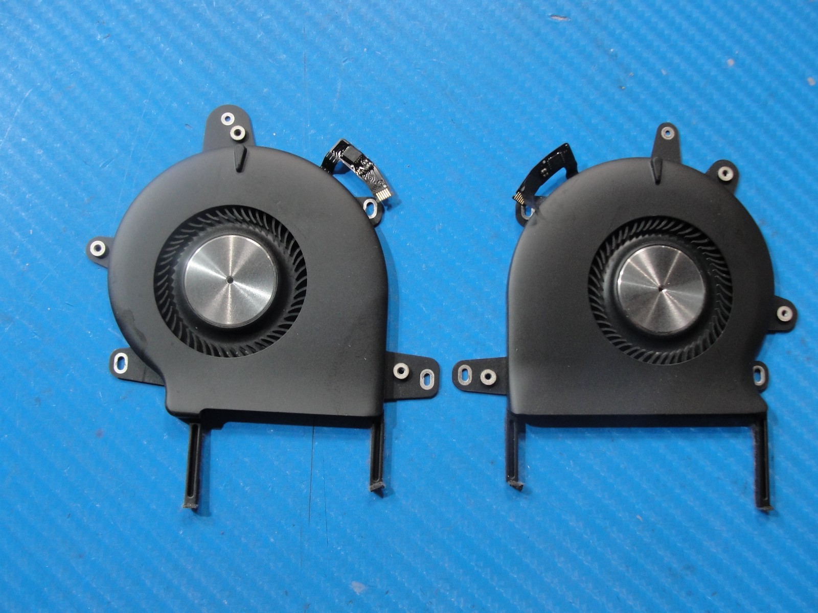 MacBook Pro A2251 13″ Mid 2020 BTO Left & Right Cooling Fans 923-04237 923-04238