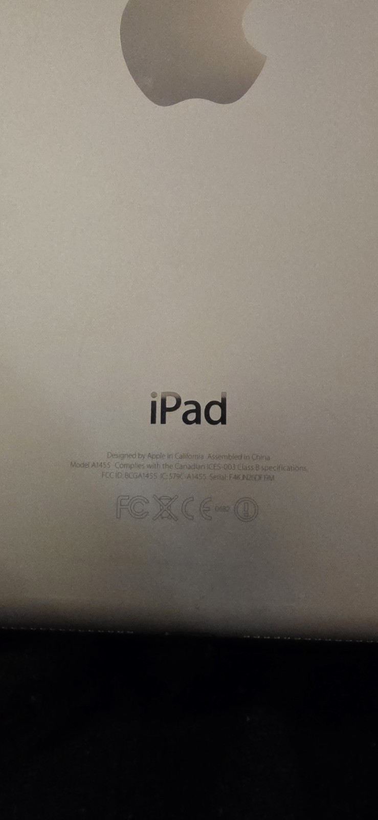 Apple iPad Silver iOS Tablet Built-In Front/Rear Camera*FOR PARTS*bundle