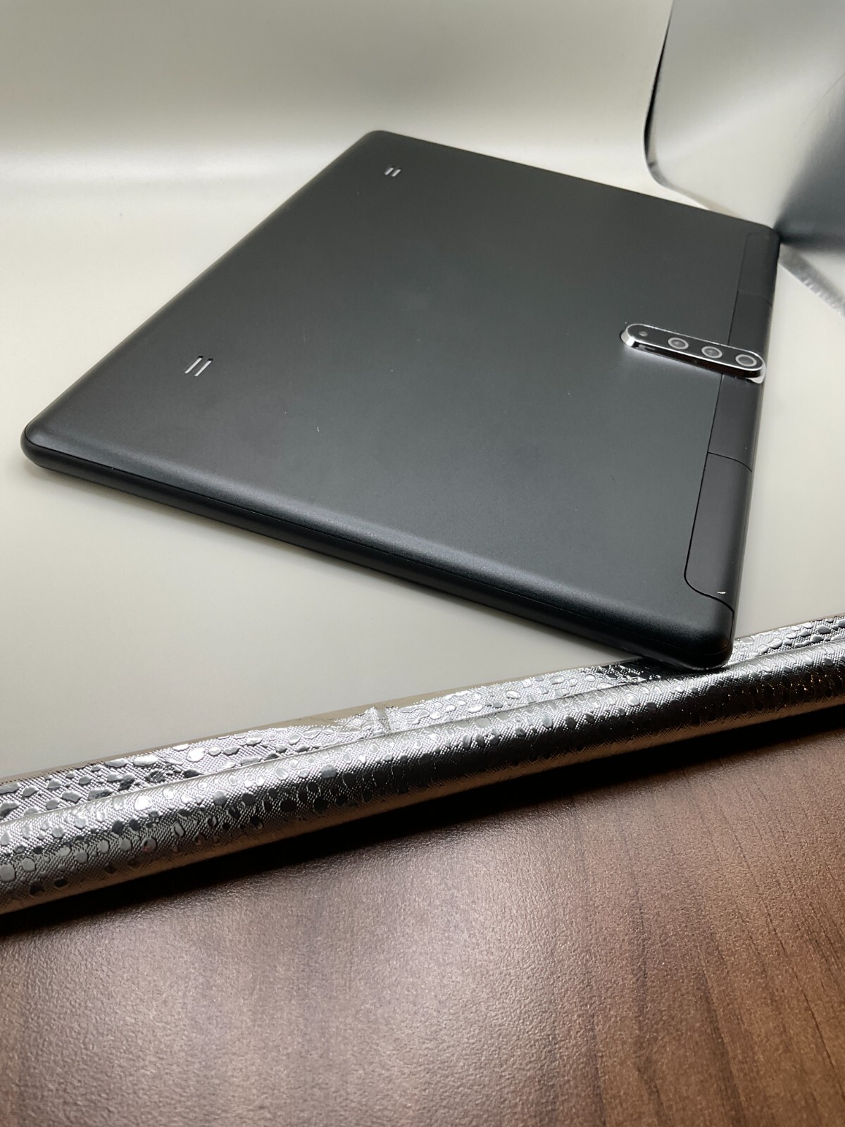 P40 Black Touchscreen Built-In Front Camera Android Tablet