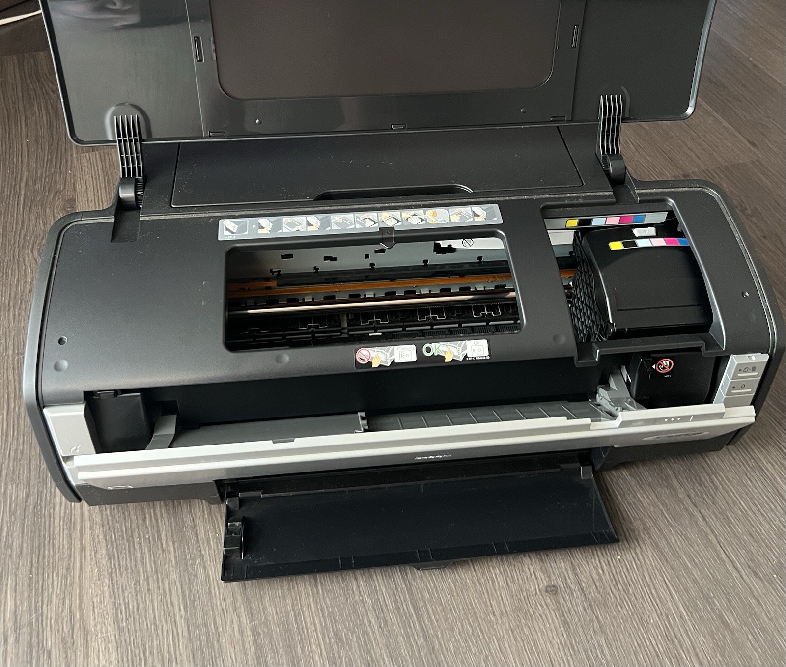 Epson Stylus Photo 1400 Wide-Format Color Inkjet Printer Tested *Needs Ink*