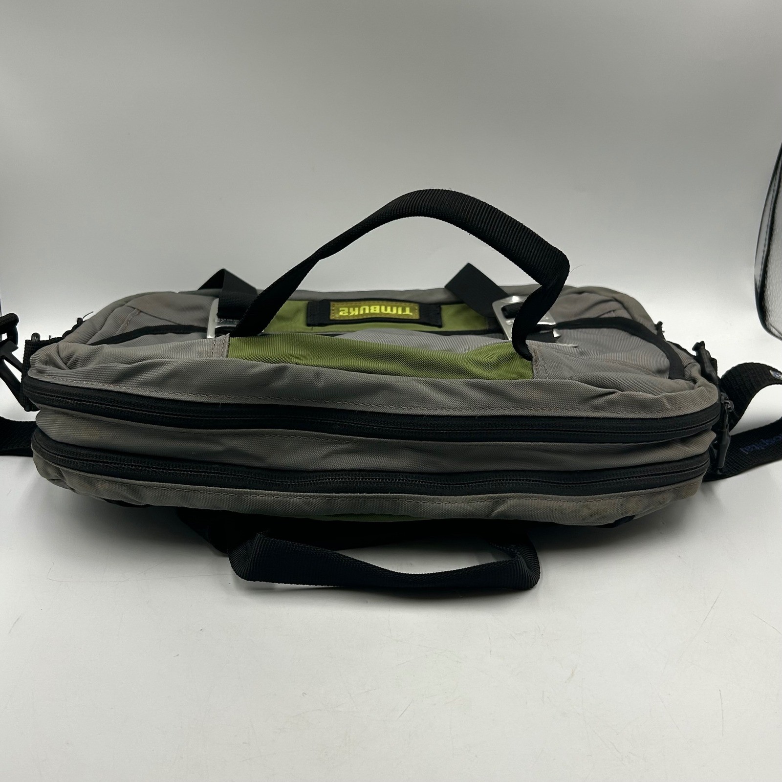 Timbuk2 Messenger Bag Grey Green Small Laptop Briefcase 15 x 11.5 x 2.5 in