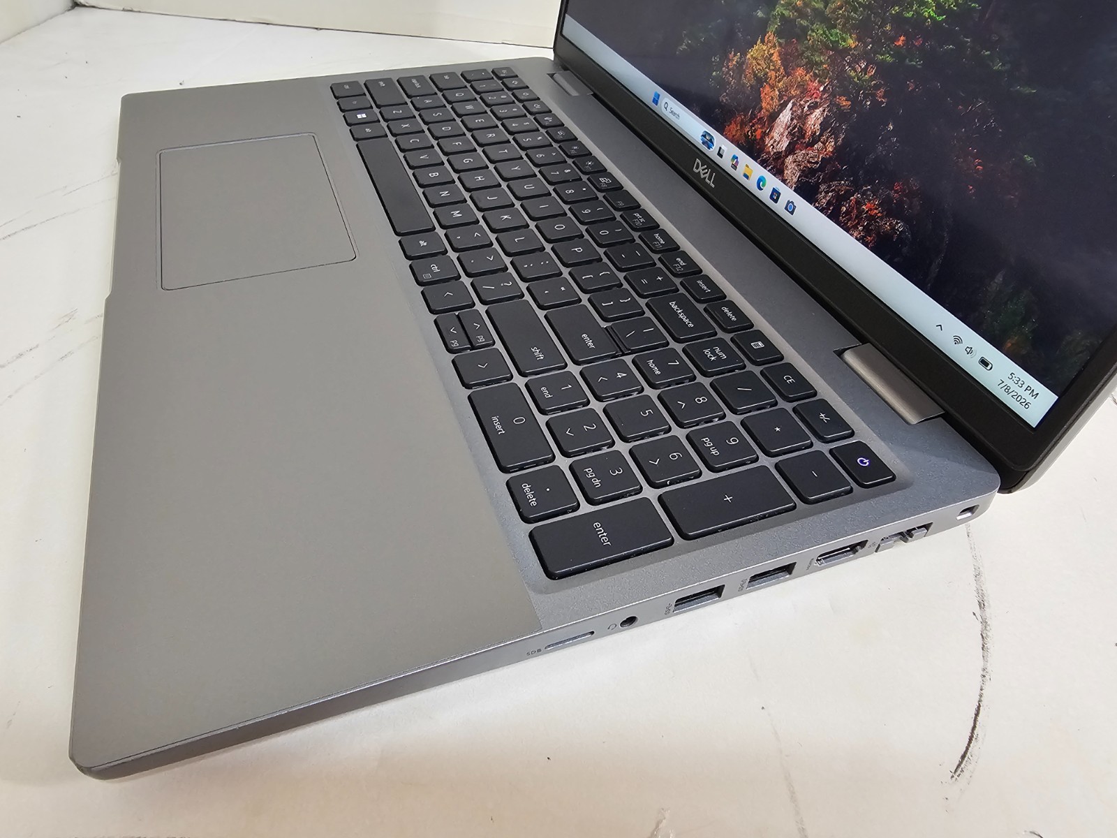 Dell Latitude 5520 Laptop – 2.6 GHz i5-1145G7 16GB 512GB 15.6″ Touchscreen SP11