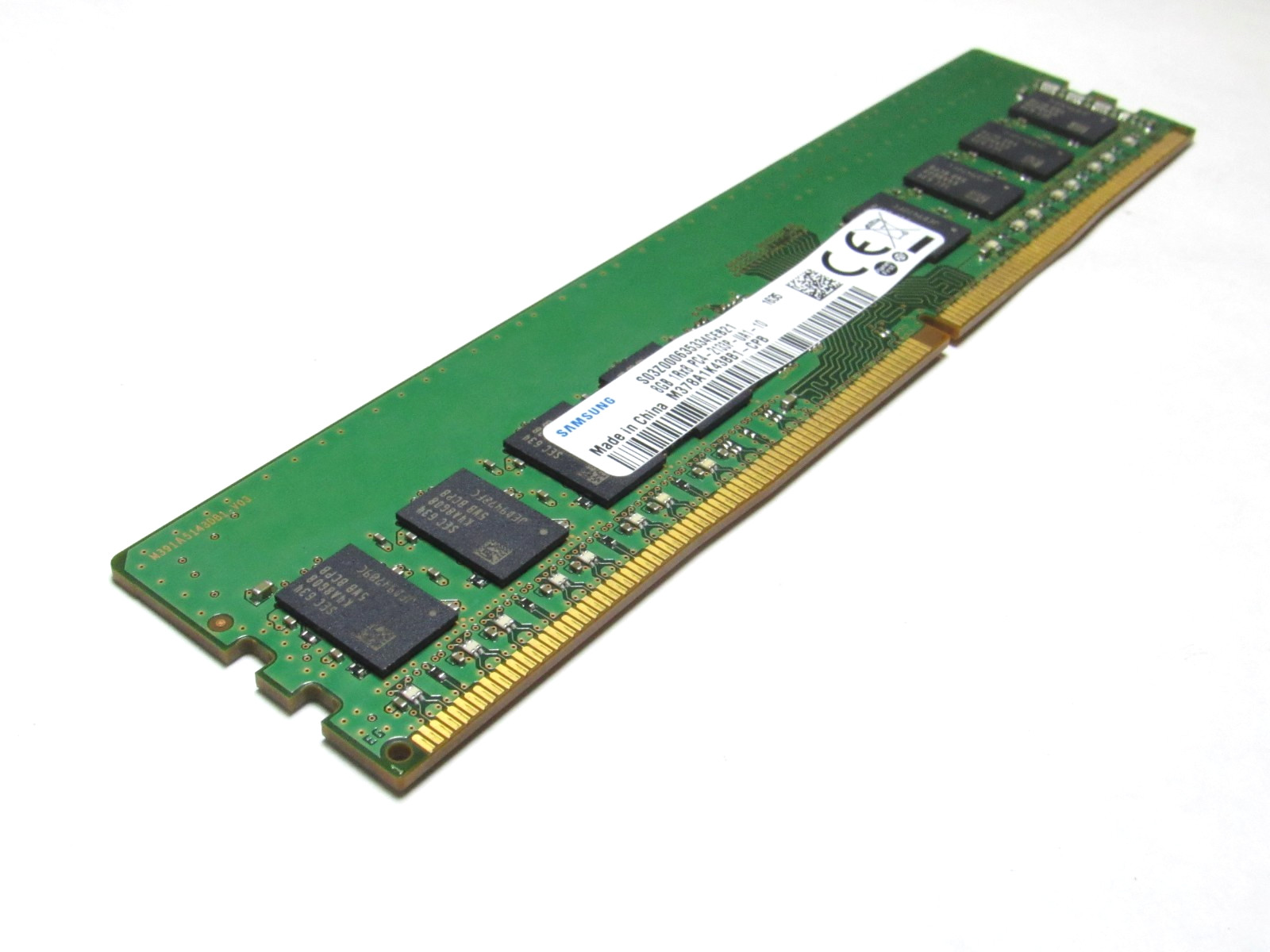 Samsung 16GB Kit (2x8GB) DDR4 2133MHz PC4-17000 UDIMM RAM M378A1K43BB1-CPB