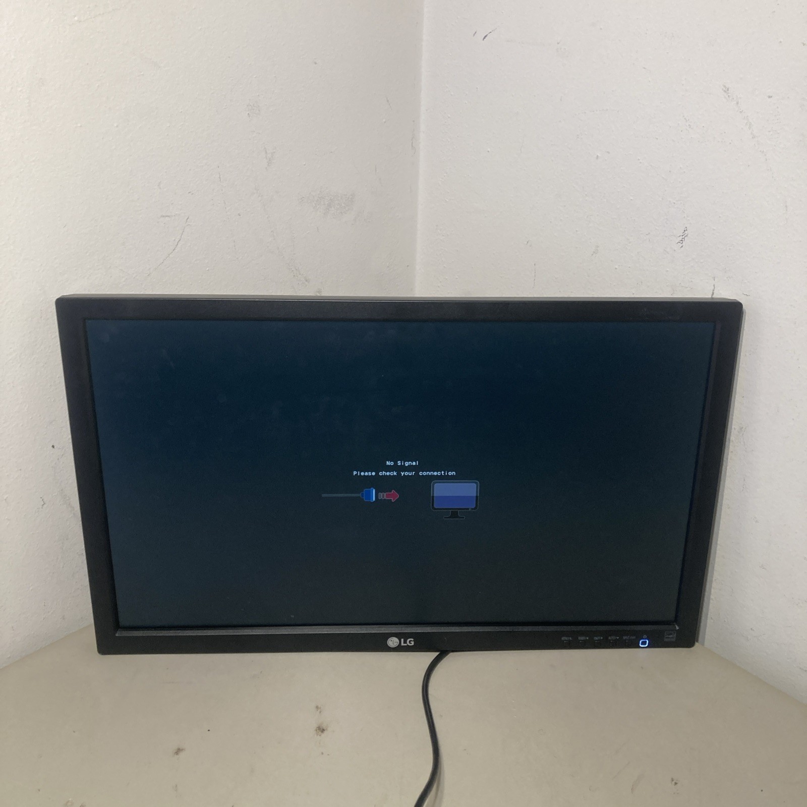 LG 24″ class IPS Monitor (24MB35PU-B / 24MB35) *MONITOR ONLY