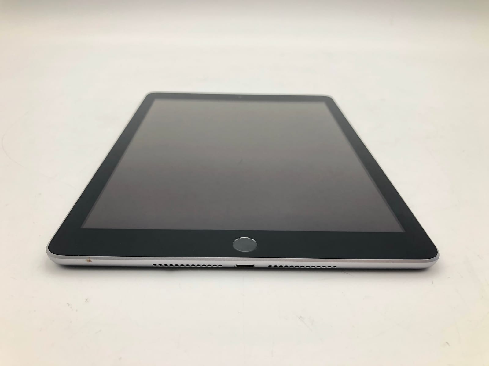 Apple MP242LL/A 32GB Space Gray Verizon A1823 iPadOS Tablet Tested