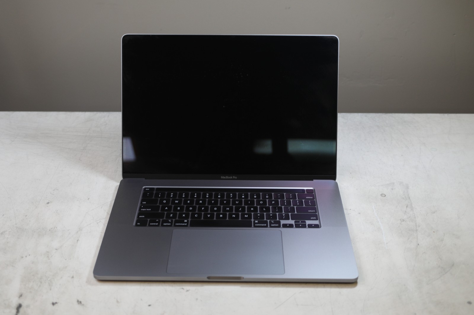 MacBook Pro (A2141) Intel Core i9-9980HK CPU 2.40GHz-32GB RAM-1TB SSD-TahoeOS