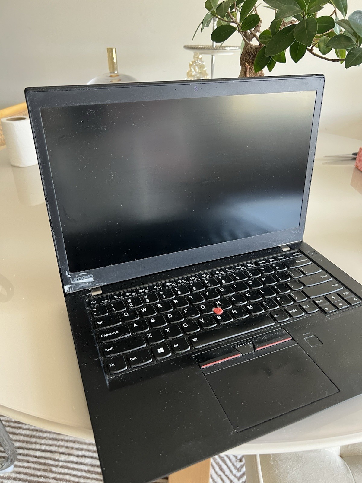 Lenovo ThinkPad T470S 14in i5-7200U 2.5GHz 20GB RAM FHD, SSD, Power Cord, No OS