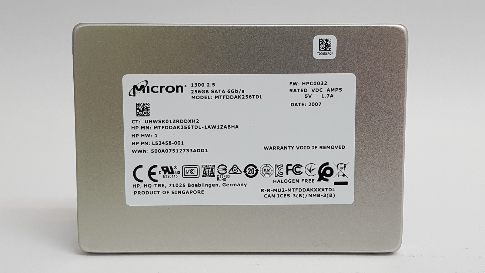 Micron 1300 MTFDDAK256TDL 256 GB SATA III 2.5 in Solid State Drive