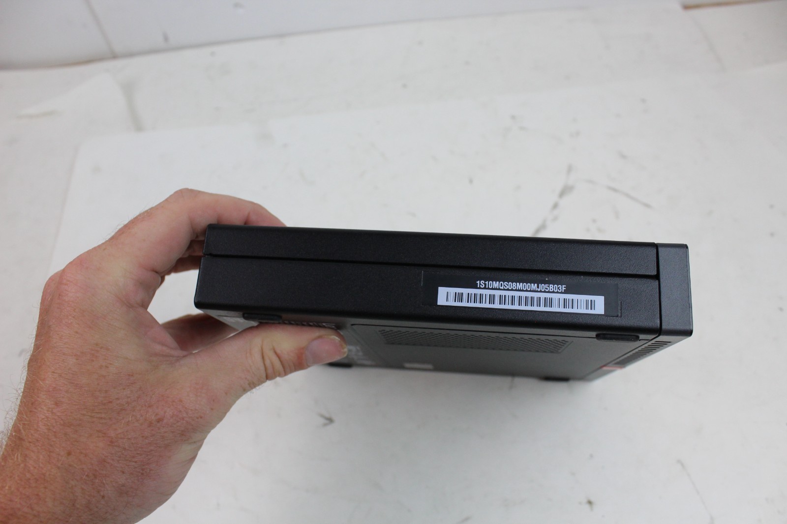Lenovo ThinkCentre M710q Tiny Core i3-7100T 8GB RAM NO HDD