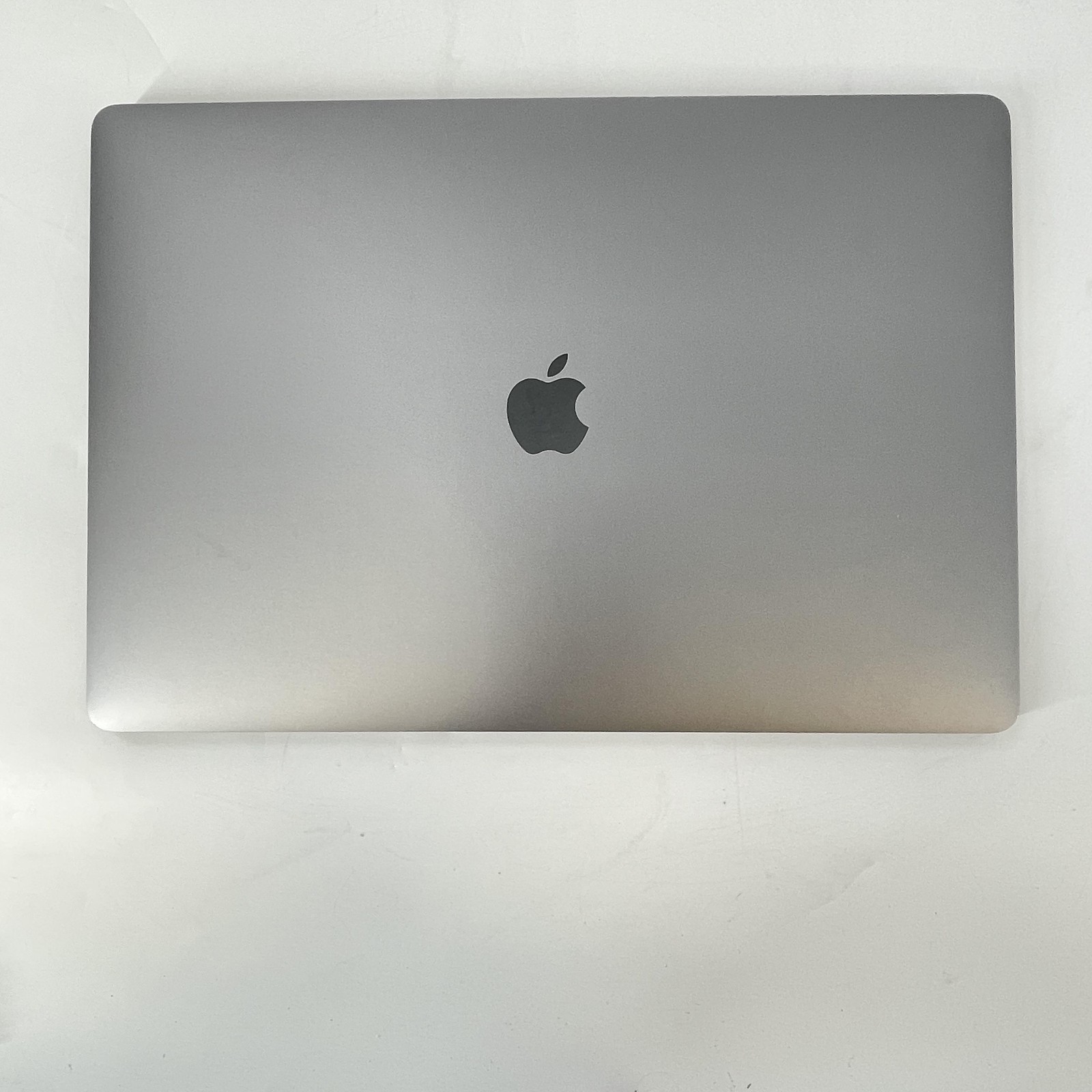MacBook Pro 16 Touch Bar Silver 2019 2.4GHz i9 32GB 1TB SSD AMD Radeon Pro 5500M