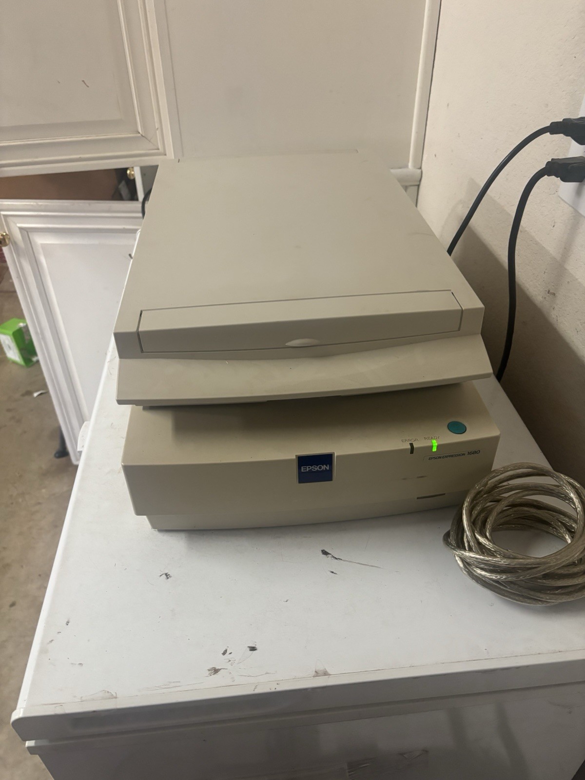 EPSON Expression 1680 Scanner G780B / Epson Transparency Unit EU-35