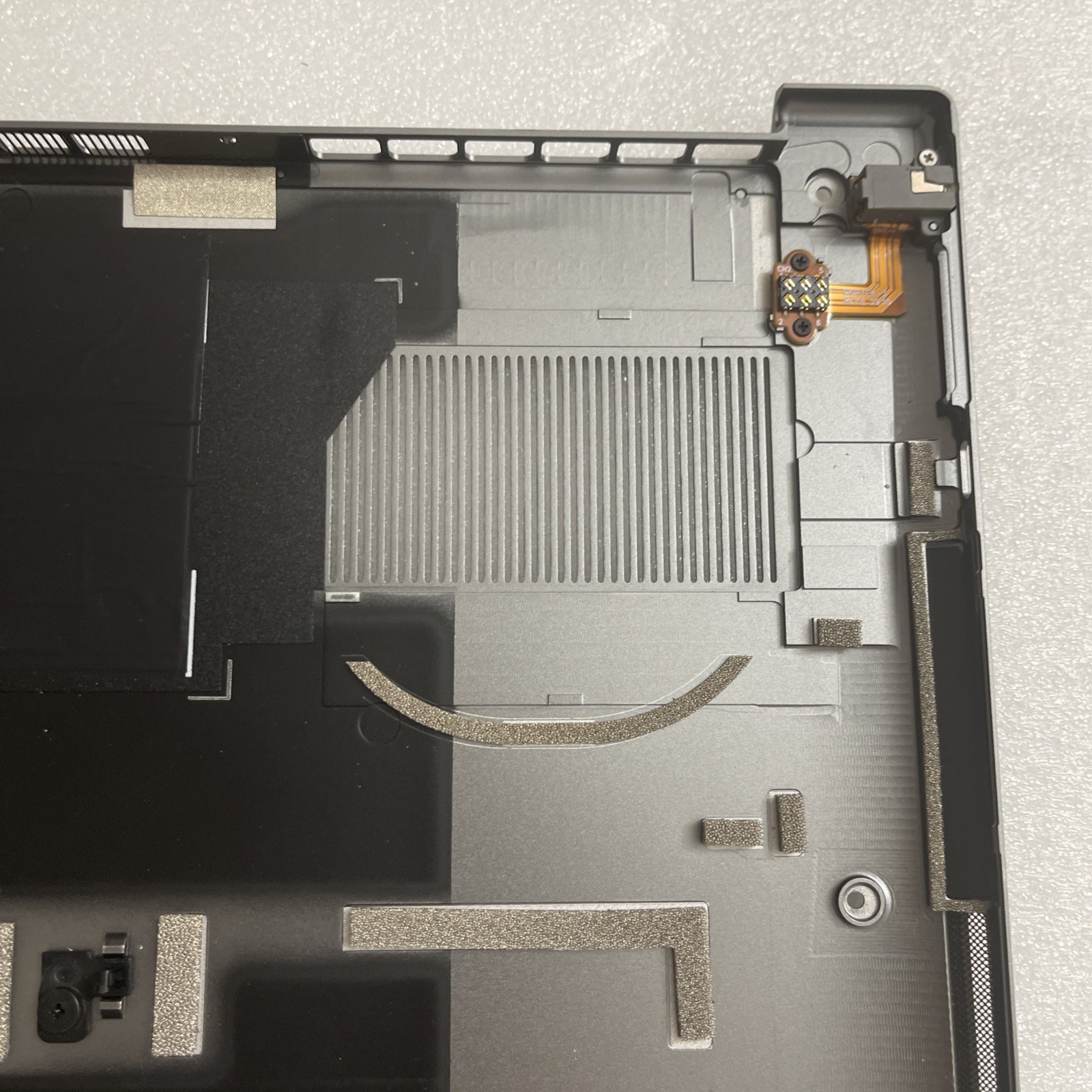 OEM Dell Precision 5570 15 M5570 Bottom Cover Lower Case Back Shell 0G14CP Au E5