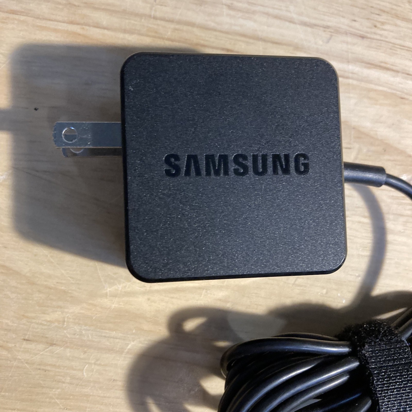Samsung AC Adapter W14-026N1A Power Supply 12V 2.2A Charger AD-2612AUS
