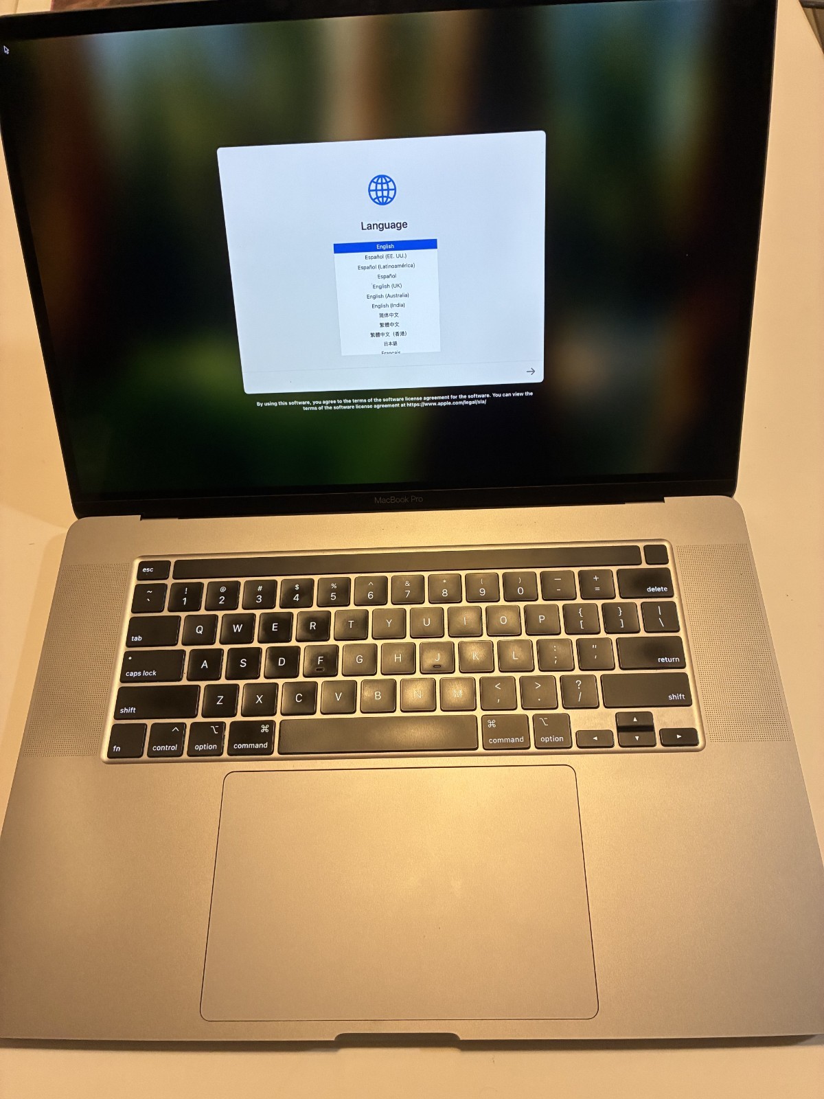 FULLY LOADED – MACBOOK PRO 16 INCH – 4TB SSD – 64GB RAM-2.4 GHz 8-CORE Intel i9