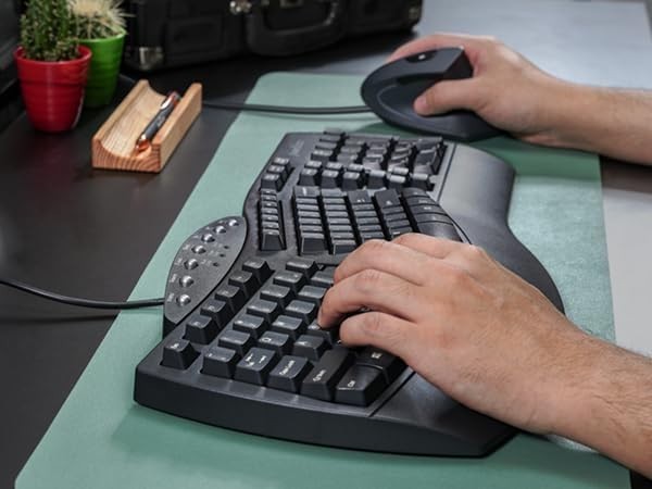 Perixx Periduo-505, Wired USB Ergonomic Split Keyboard and Vertical Mouse Combo