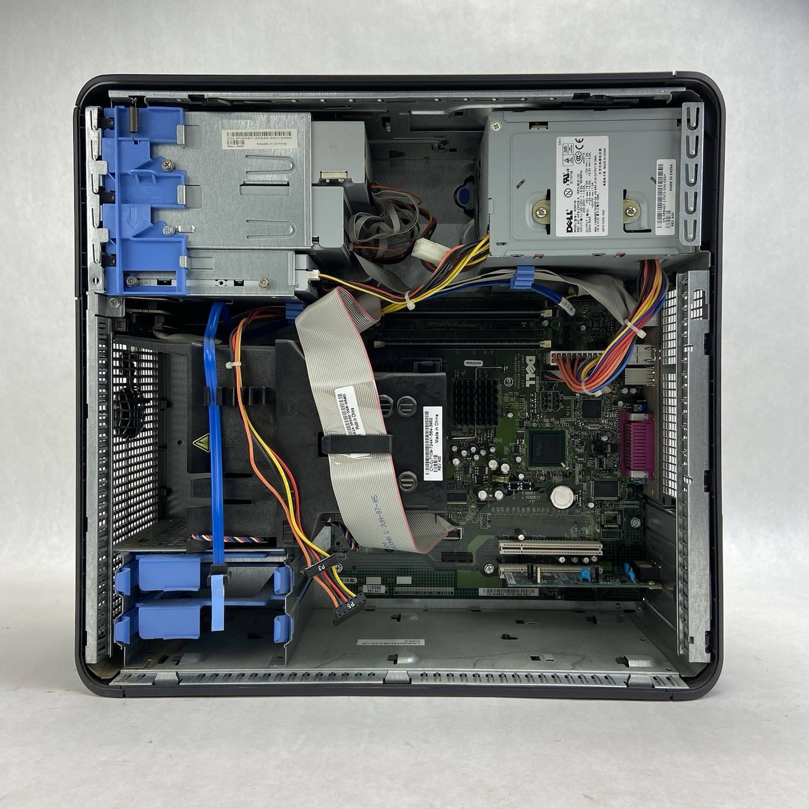 Dell Optiplex GX520 MT Intel Pentium 4 2.8GHz 1GB RAM No HDD No OS