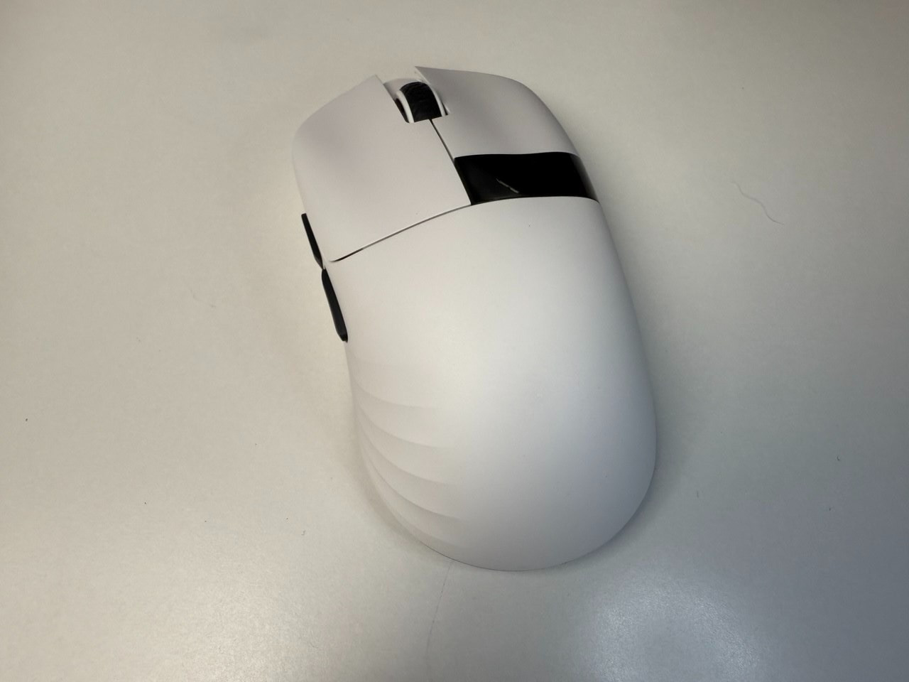 Chilkey Glacier WHITE Wireless Gaming Mouse 8k with Screen – 49G