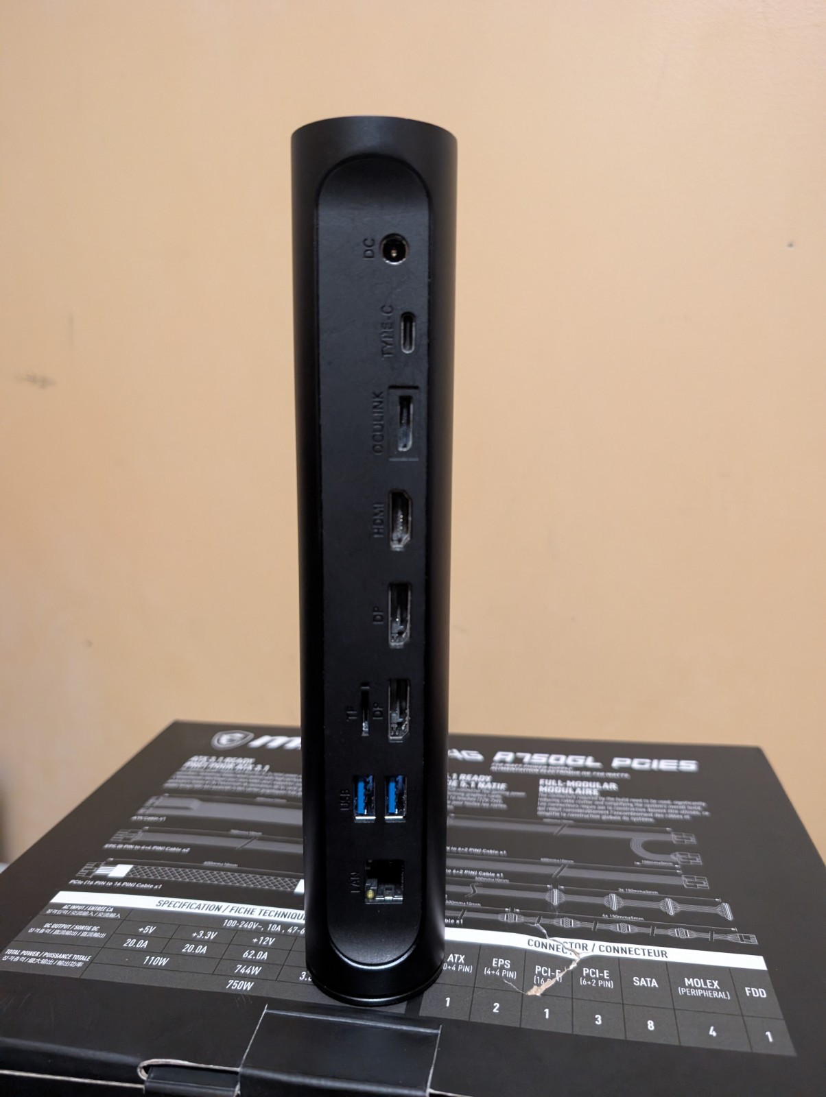 OneXPlayer OneXGPU 2 eGPU AMD Radeon RX 7800M 12GB Oculink Thunderbolt 3 4