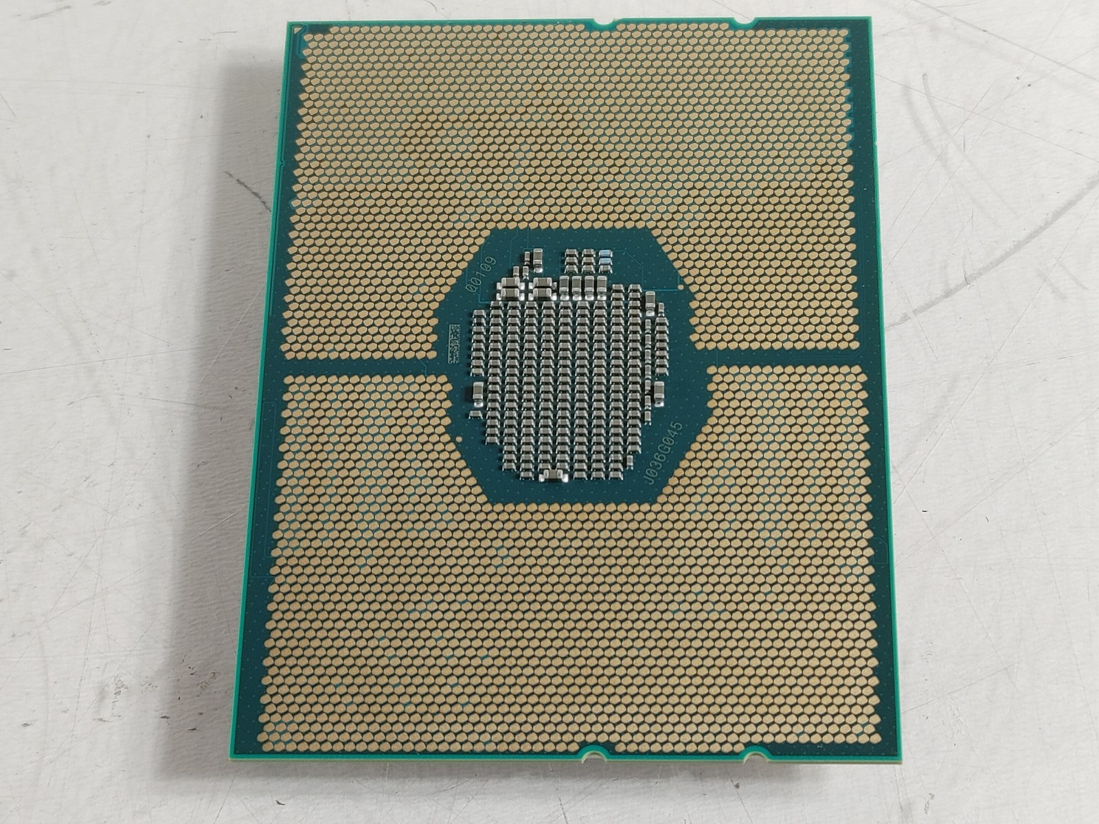 Intel Xeon Silver 4210 2.20 GHz LGA 3647-0 Server CPU Processor SRFBL