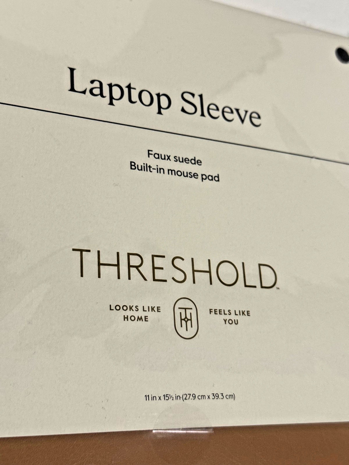 NEW Threshold LAPTOP SLEEVE Faux Suede Leather Built in Mouse Pad Magnetic Close