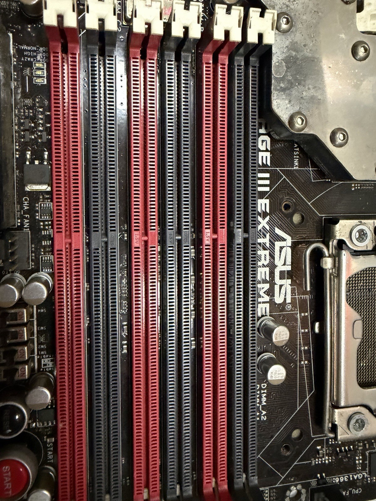 ASUS Rampage III Extreme ATX Intel LGA1366 DDR3 6-DIMM PCIe USB 3.0