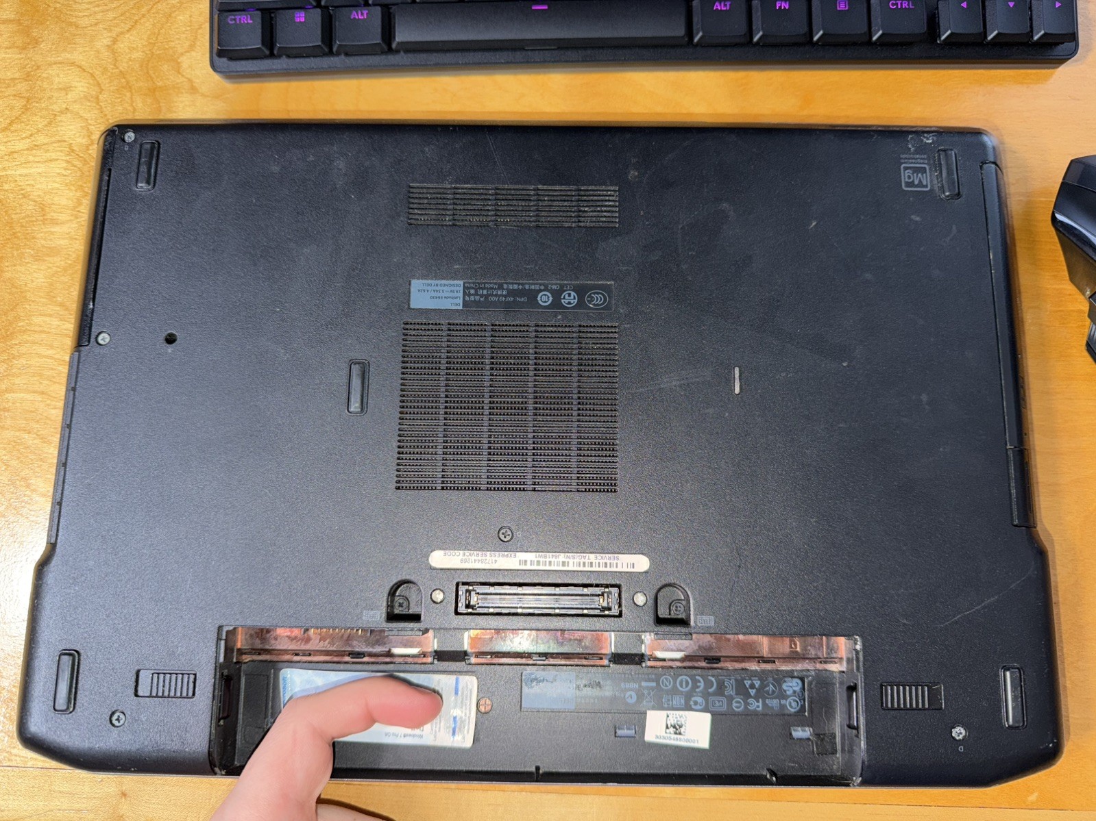 Dell Latitude E6430 Intel i7-3520M 2.89GHz 128GB SSD NO RAM, BATTERY, OR CHARGER