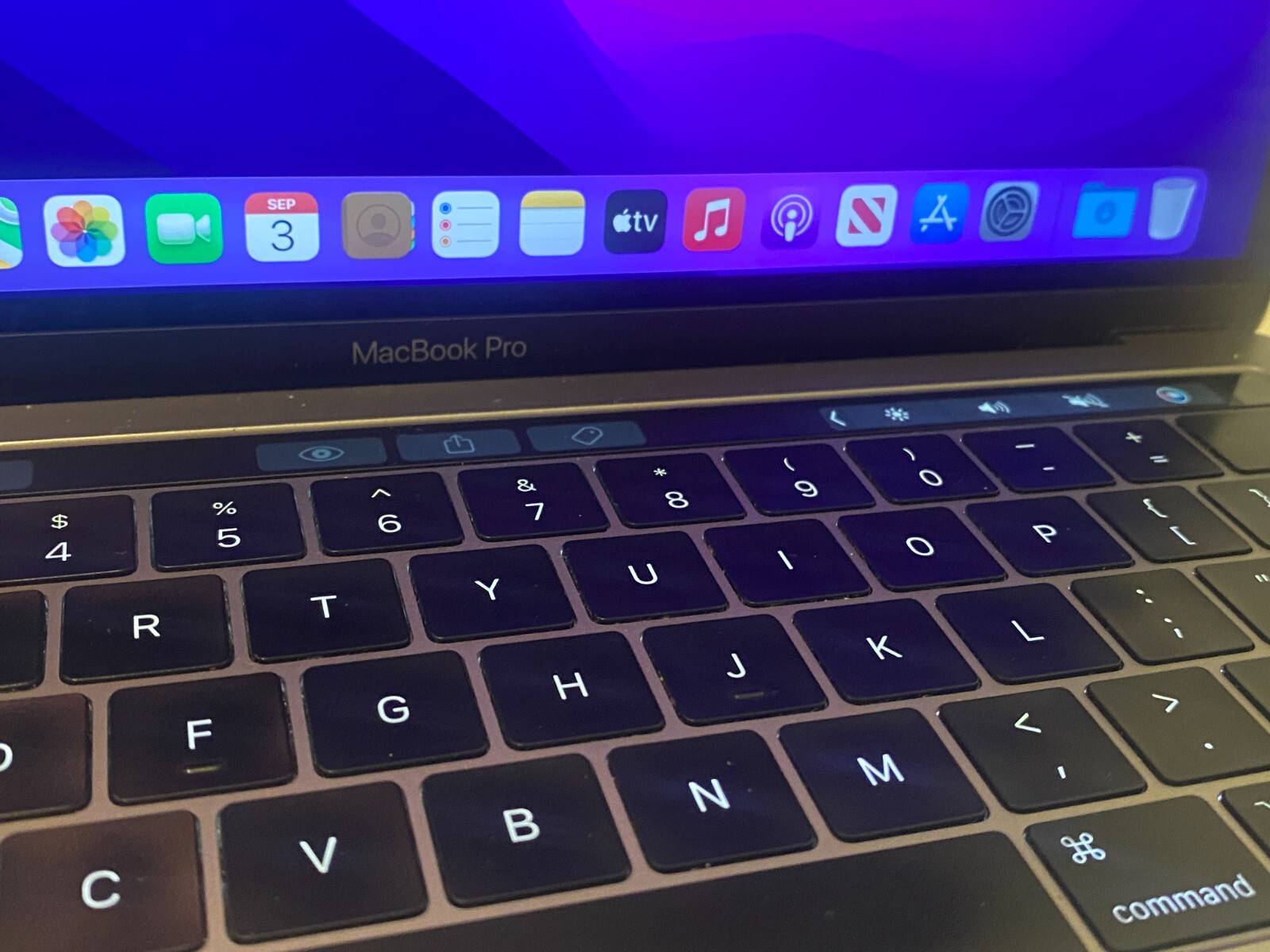 13 Apple Macbook Pro Core i5 3.5GHz Turbo 256GB SSD 16GB A1706 TouchBar Warranty