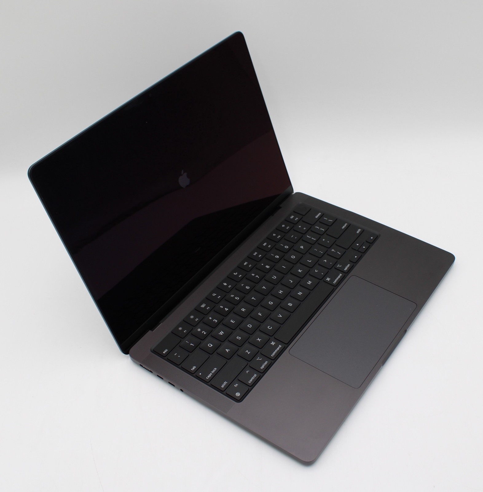 Apple MacBook Pro A2992 M3 Pro Chip 18GB/512GB 14″ Mac O.S. Sequoia – Cosmetic