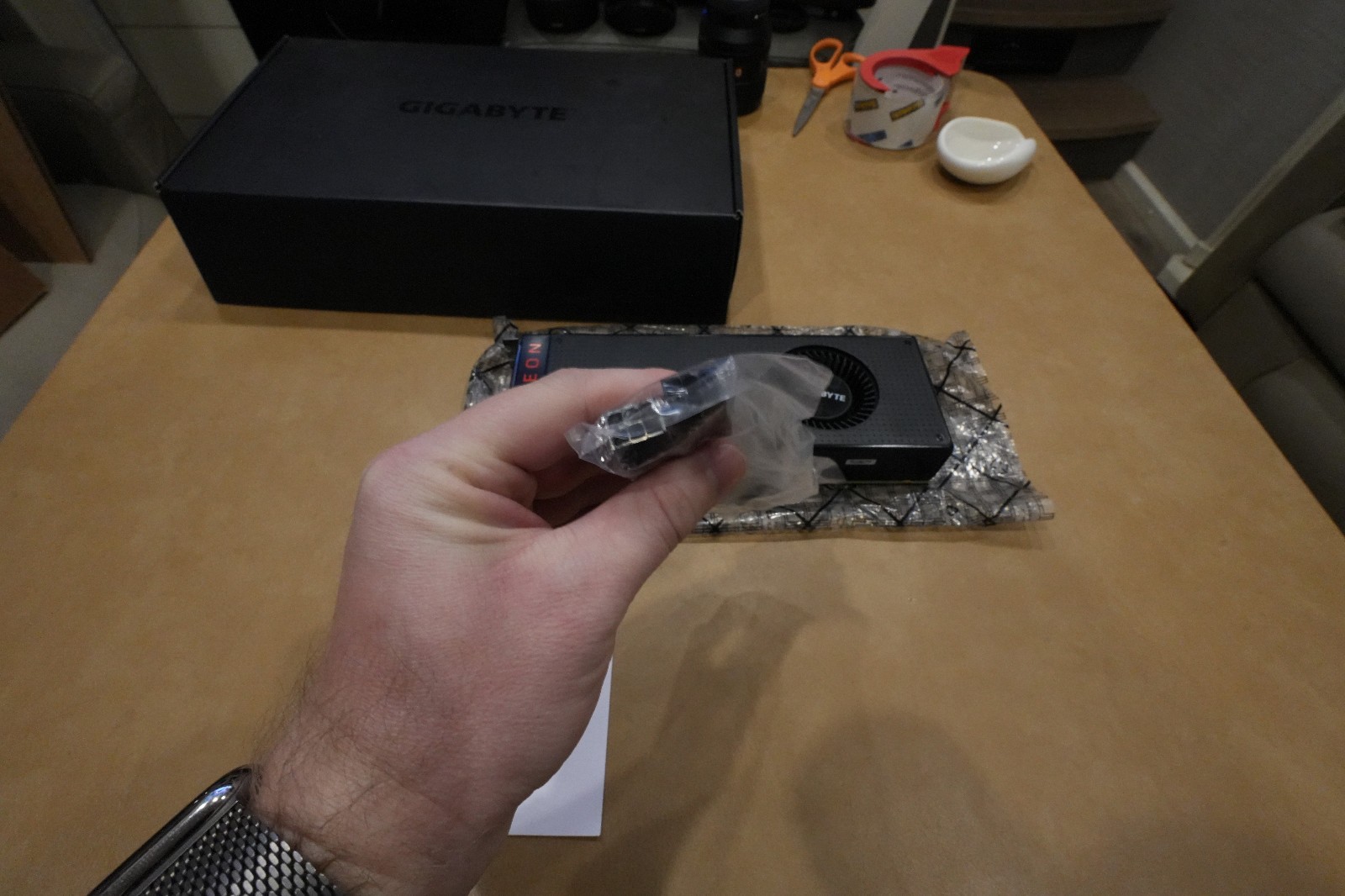 GIGABYTE AMD Radeon RX Vega 56 8GB HBM2 Graphics Card (GV-RXVEGA56-8GD-B)
