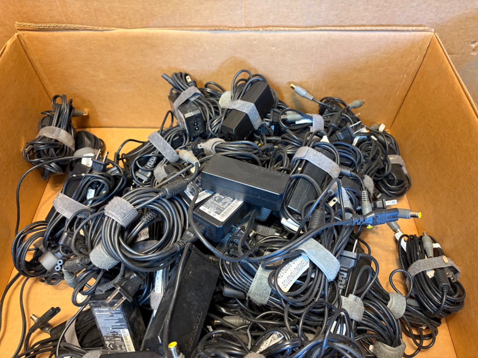 Lot of 11 Genuine Lenovo 65W 20V 3.25A AC Adapter w/ PWR Cords Large Round Plug