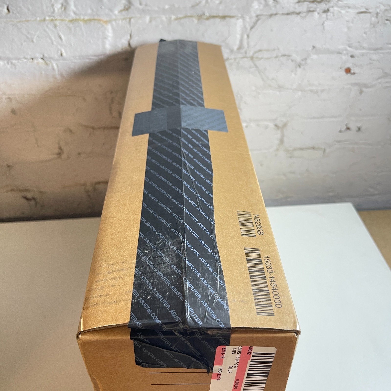 ASUS Vivobook 18In R7 Laptop In Blue – 32GB RAM 1TB – New & Sealed