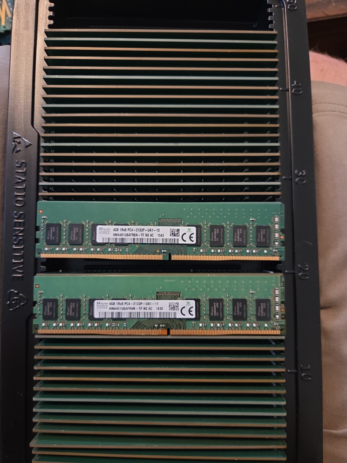 Lot of 194 SK Hynix 4GB DDR4 1Rx8 PC4-2133P-UA1 HMA451U6AFR8N-TF Desktop RAM