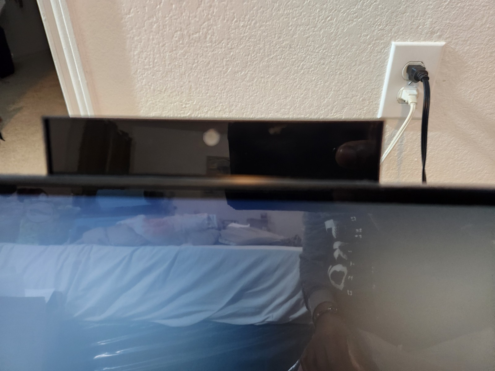 Latest HP 24-cr0013w All-in-One Desktop 23.8″ Touchscreen i3-N300 0.8GHz Intel
